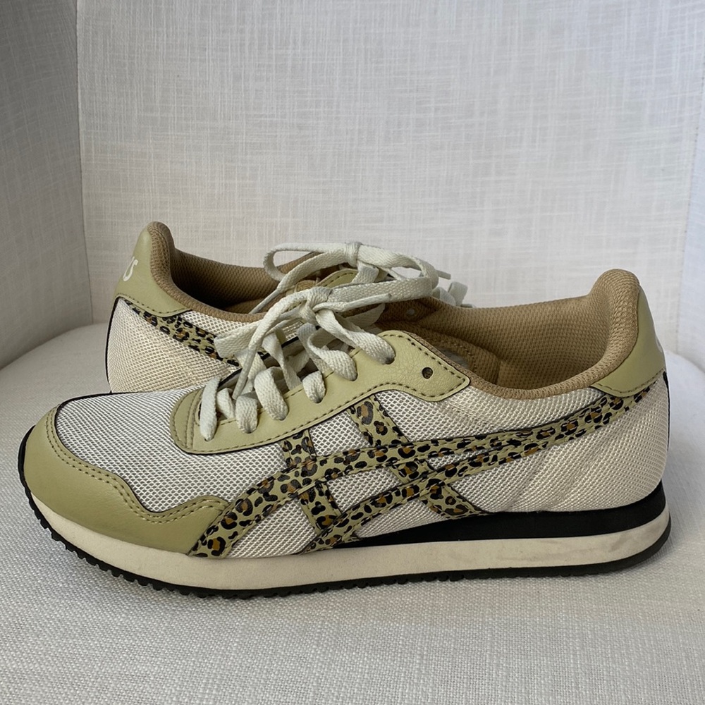 ASICS Tiger Runner Women’s Sneaker Size 6.5 - Birch and Leopard Print